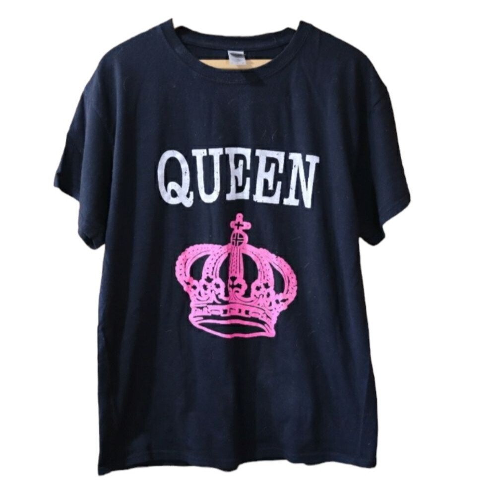 Gildan Queen Pink Crown Graphic Tshirt LG